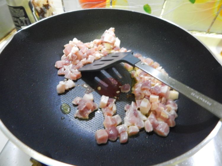毛豆茄子烧肉丁步骤3