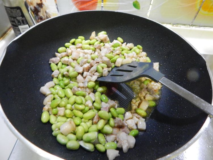 毛豆茄子烧肉丁步骤5
