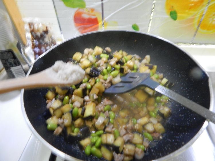 毛豆茄子烧肉丁步骤11