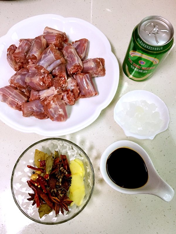自制周黑鸭鸭脖步骤2