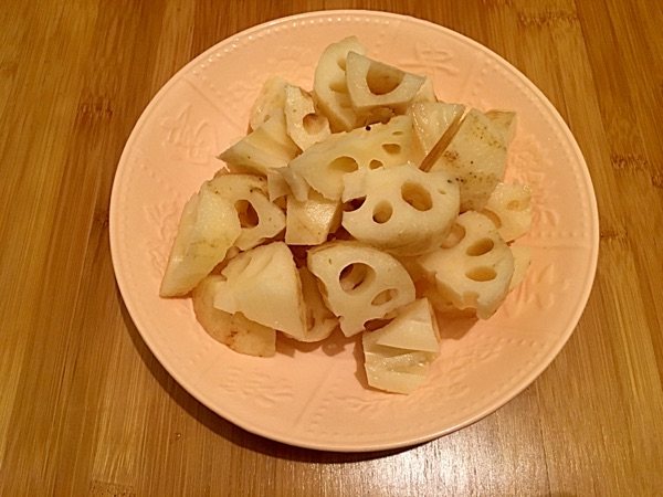 龙骨炖莲藕步骤5