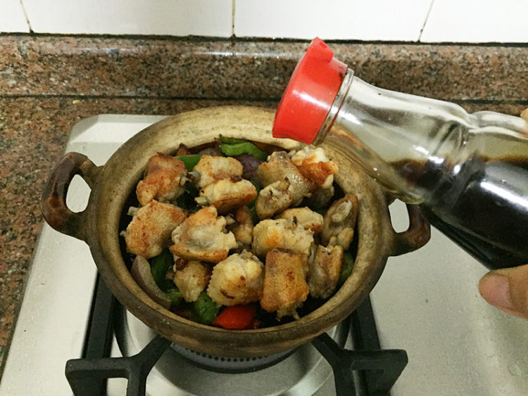 双椒榄角炒鸡块步骤12