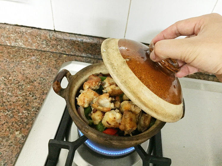 双椒榄角炒鸡块步骤13