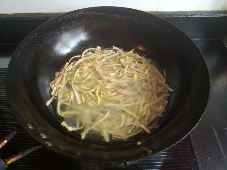 石笋干炒毛豆子步骤5