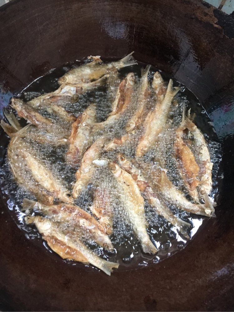 香酥小鱼步骤5