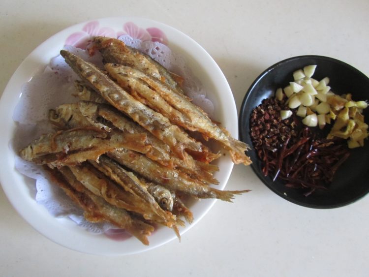 香辣小酥鱼步骤6