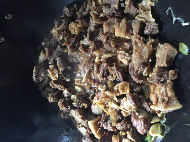 牛肉炖胡萝卜步骤6