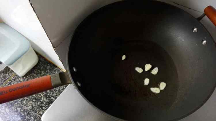 芦笋炒肉片步骤3