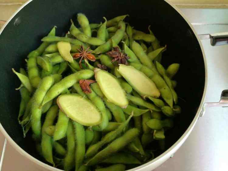 风味毛豆步骤3
