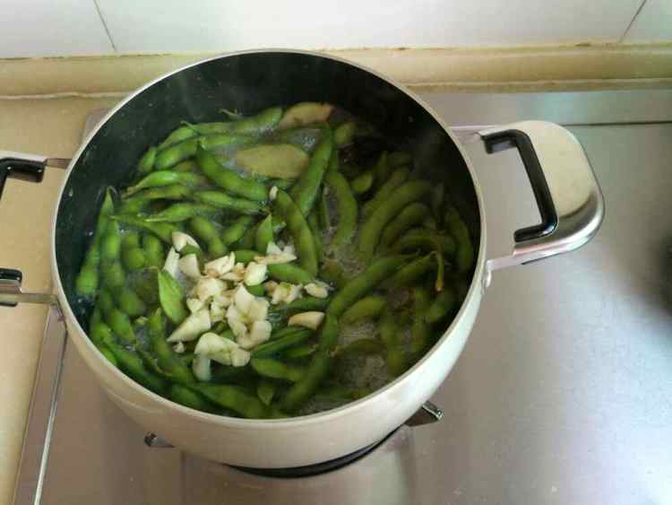 风味毛豆步骤6