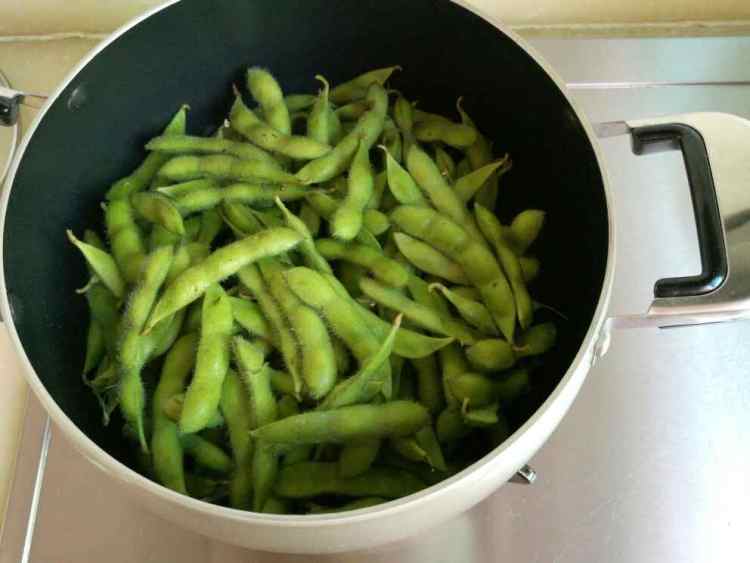 风味毛豆步骤2