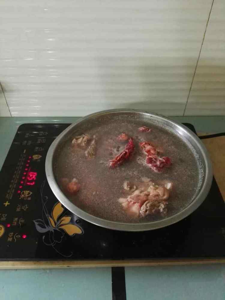 药膳卤牛肉步骤2