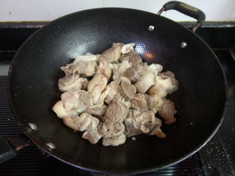 啤酒红烧羊肉步骤3