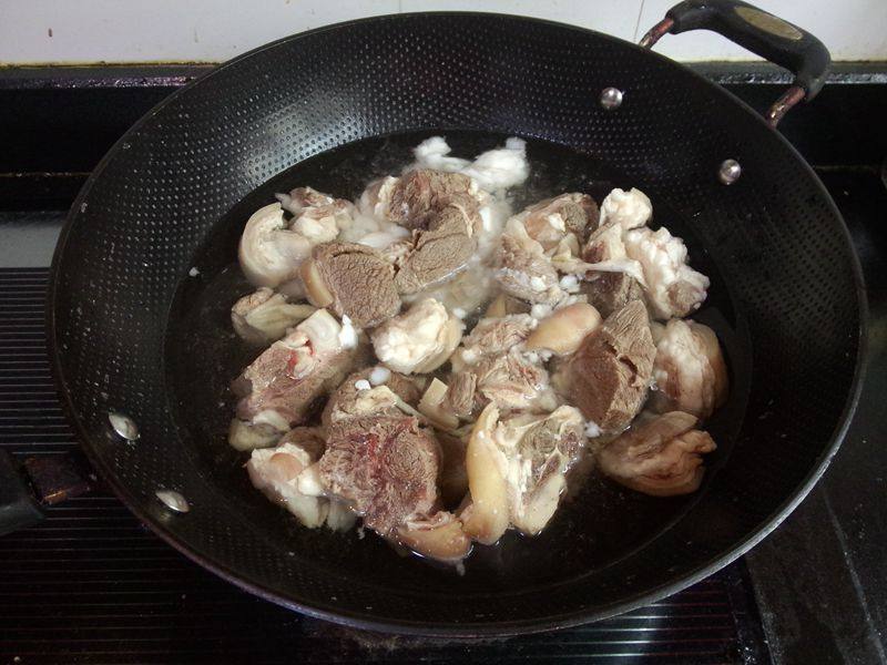 啤酒红烧羊肉步骤2