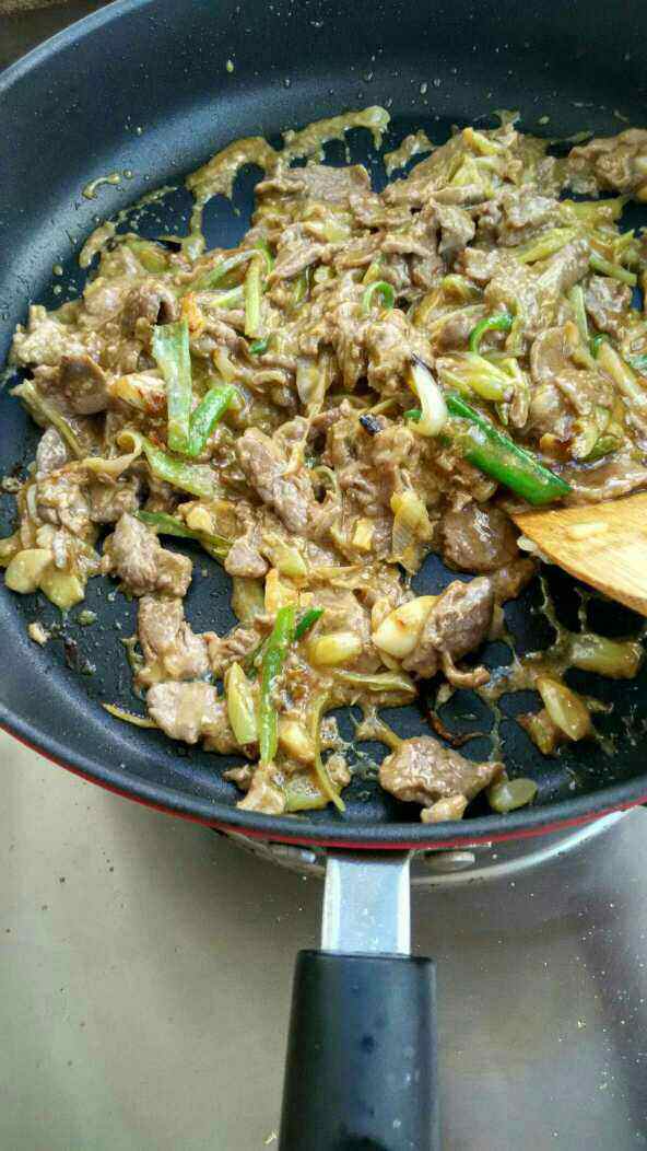 葱爆羊肉步骤10