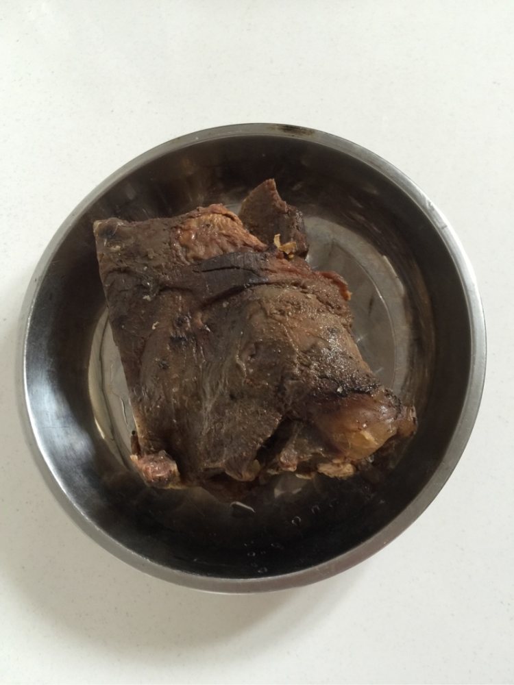 凉拌牛肉步骤1