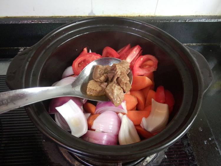 胡萝卜炖牛腱步骤10