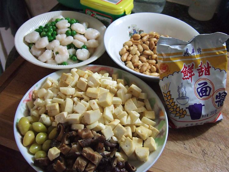 虾仁八宝酱步骤5