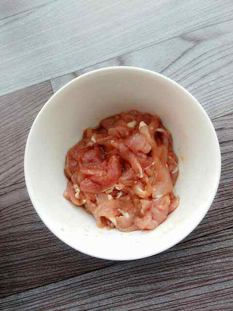 刀豆滑肉片步骤1
