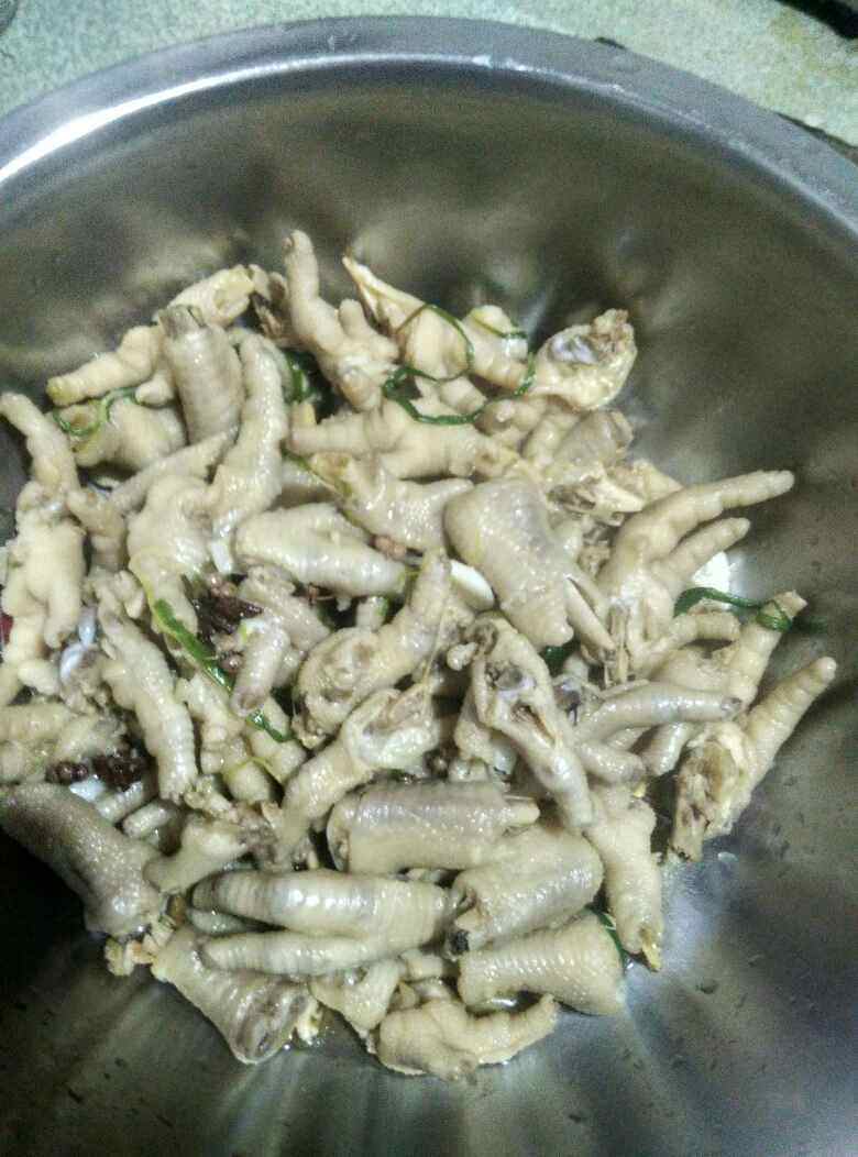 萝卜泡椒凤爪步骤5