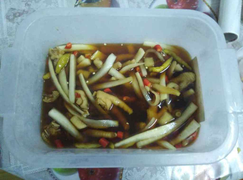 萝卜泡椒凤爪步骤6