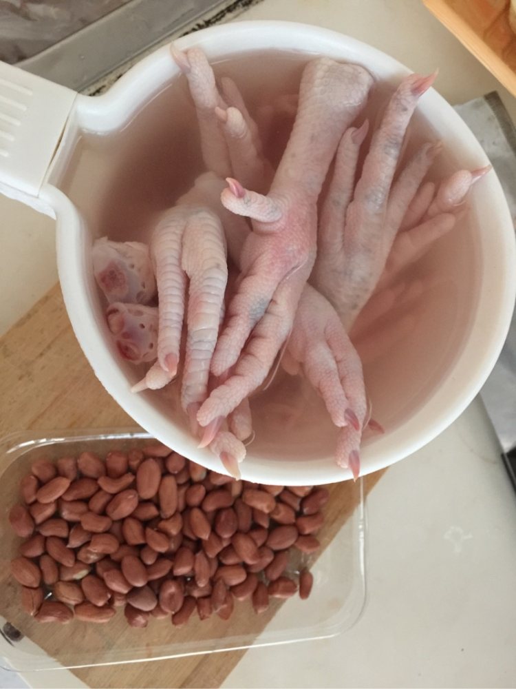 虎皮凤爪步骤2