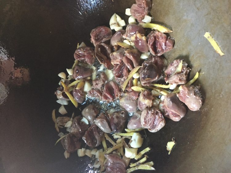 美味下酒菜豆瓣酱炒鸡步骤3
