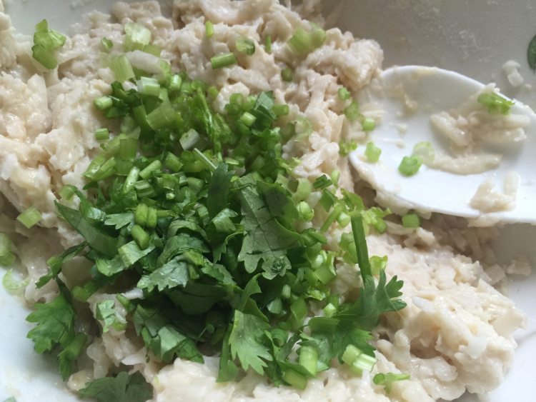 香煎鸡蛋藕饼步骤7