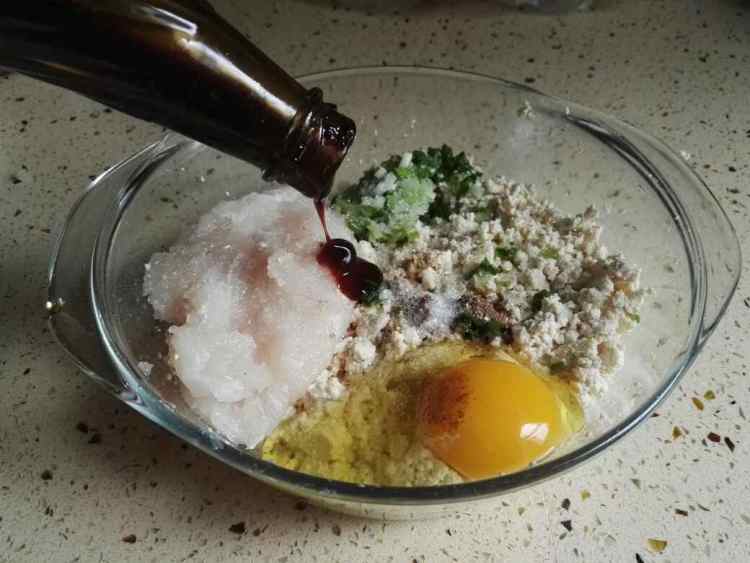 干炸豆腐鱼丸子步骤7