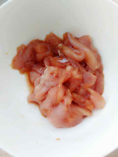 红薯梗炒肉步骤3