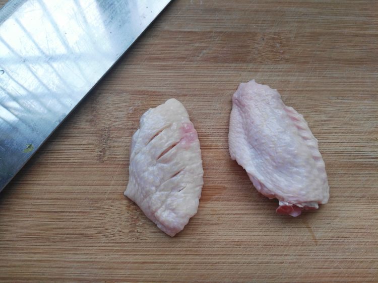 黑椒腐乳烤鸡翅步骤2