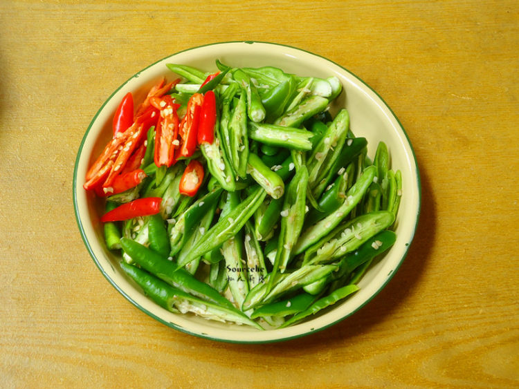 尖椒炒鸡胗步骤4