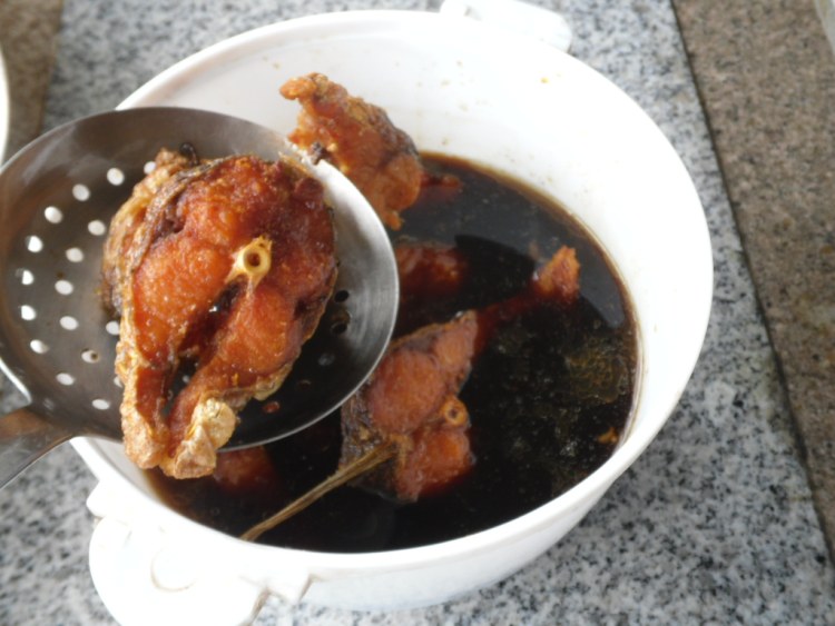 酥香草鱼步骤10