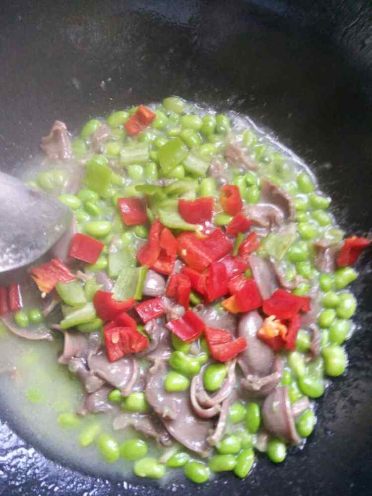 毛豆炒鸭胗步骤9