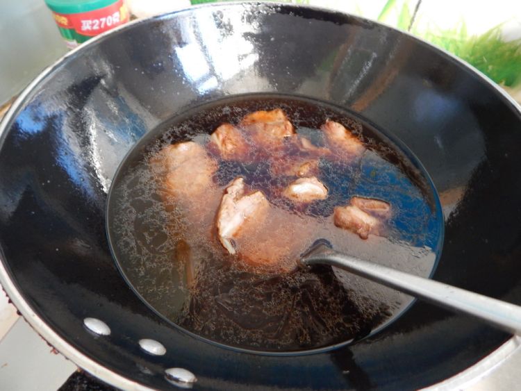 茄子烧月牙骨步骤11
