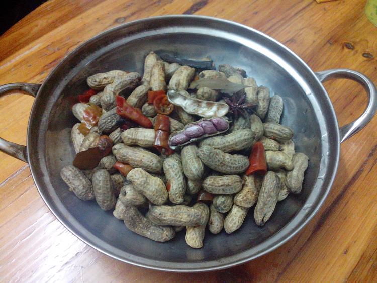 五香水煮花生步骤8
