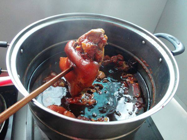 凉拌卤猪蹄步骤7