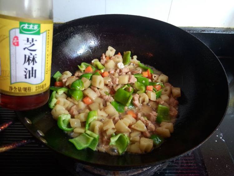 腰肉炒三丁步骤11
