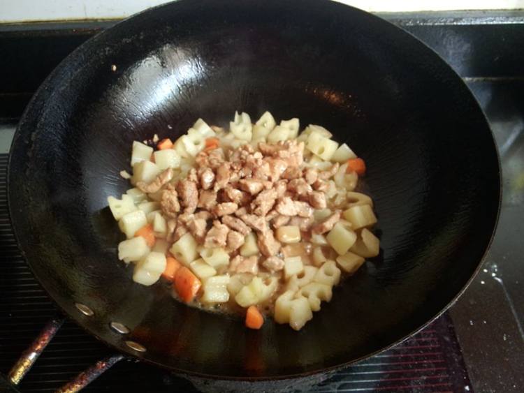 腰肉炒三丁步骤8