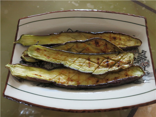 酸辣烤茄子步骤11
