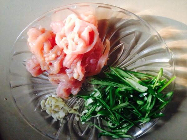 麻辣鸡丝步骤2