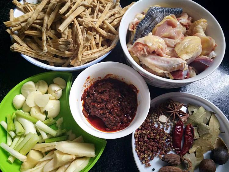 竹烧鸡步骤1