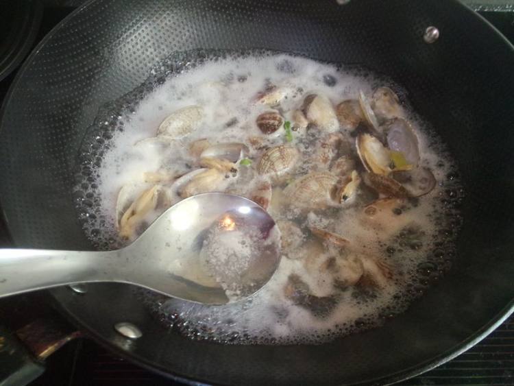 盐水花蛤金钩虾步骤6