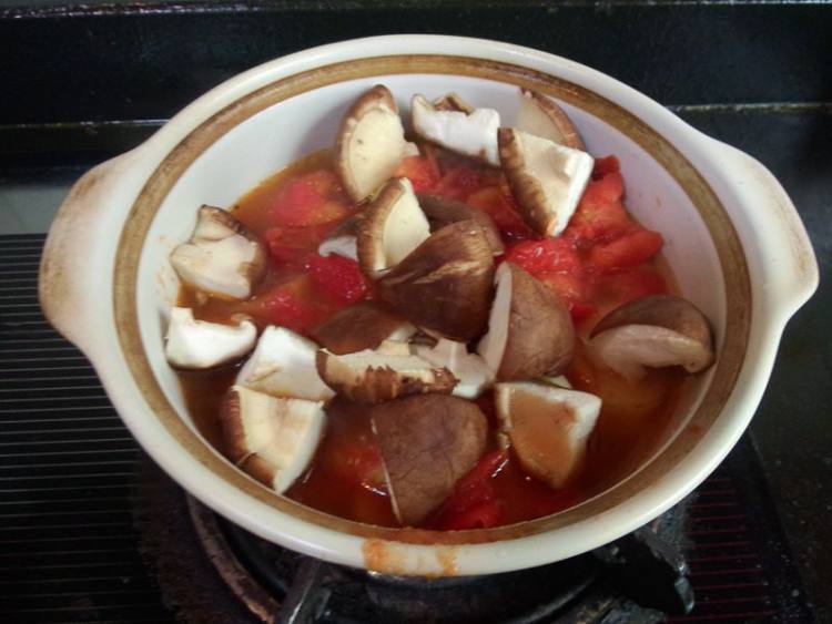 腊肉香菇炖杂蔬步骤10