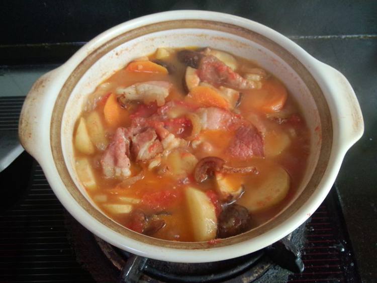 腊肉香菇炖杂蔬步骤13