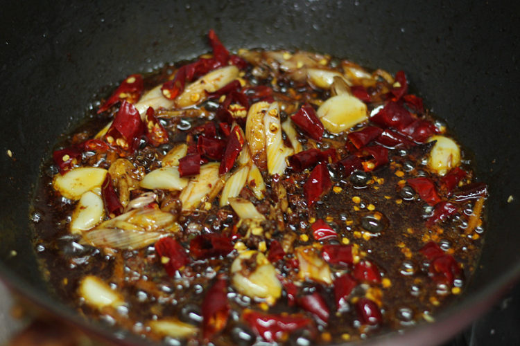麻辣吮指毛豆步骤6