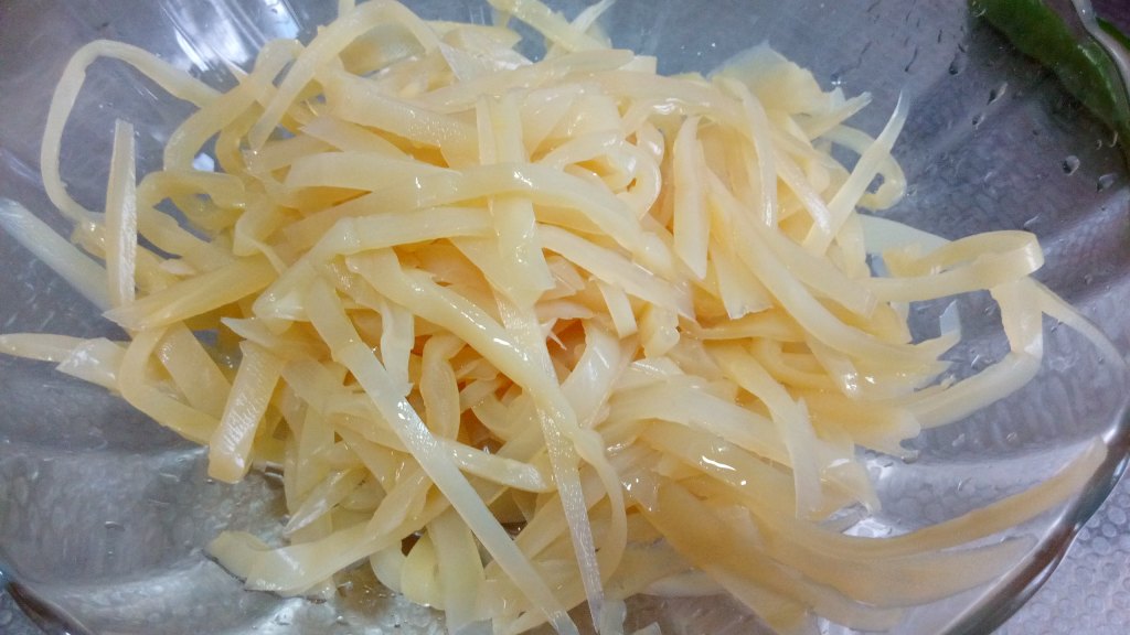 老醋海蜇丝步骤2