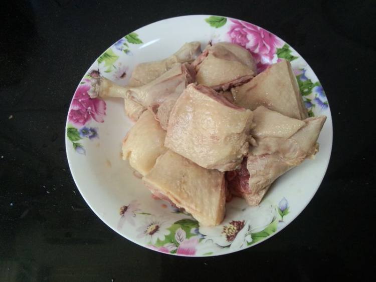 方笋干煮鸭腿步骤6