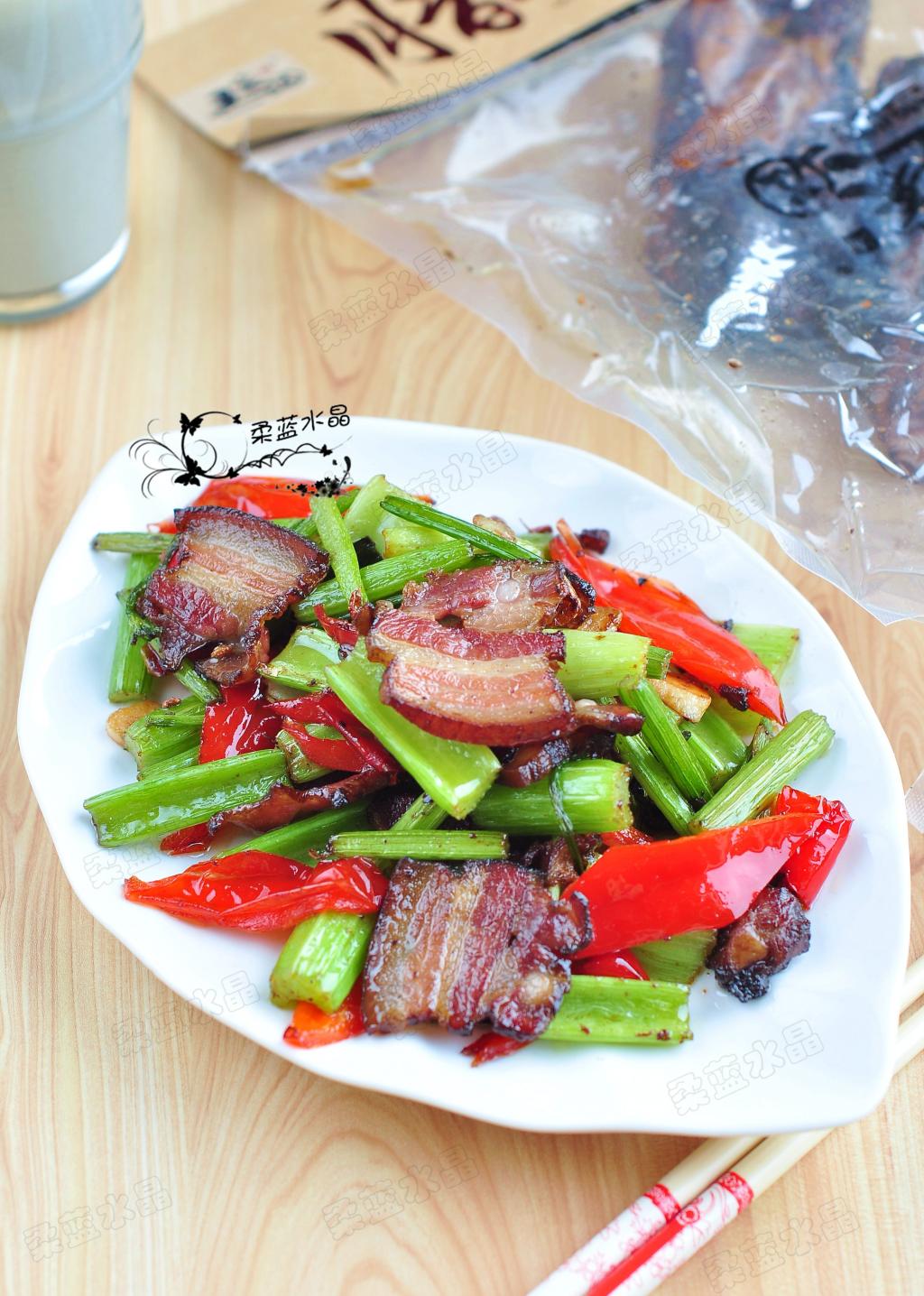 西芹炒腊肉步骤7