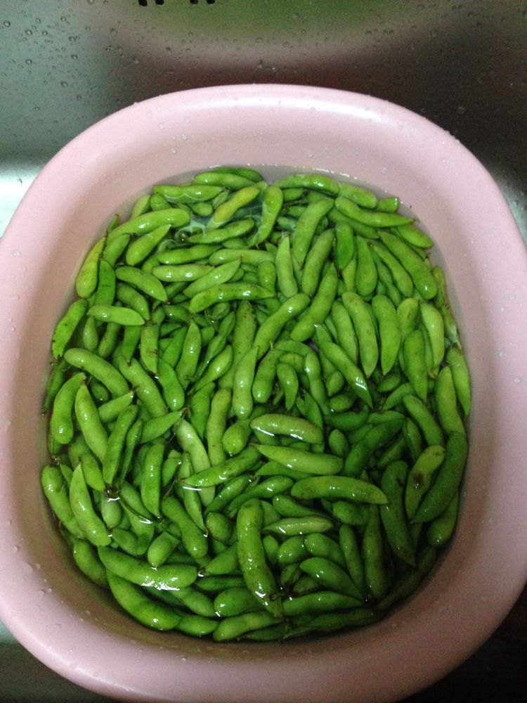 啤酒盐水毛豆步骤1